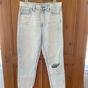 American Eagle Mom Jeans